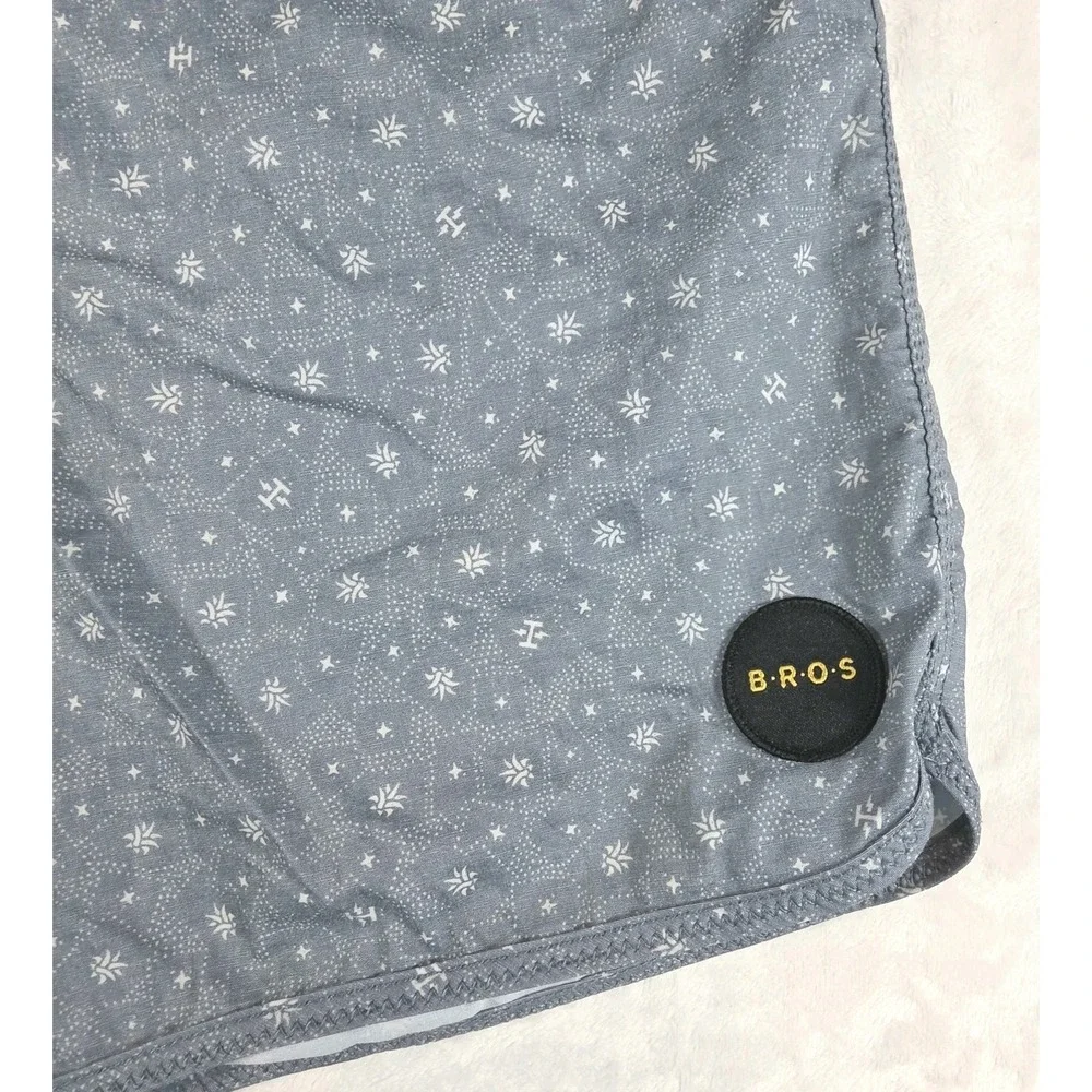 Howler Brothers Bros Blue Stretch Vaquero Swim Trunks Board Shorts Men's Size 34